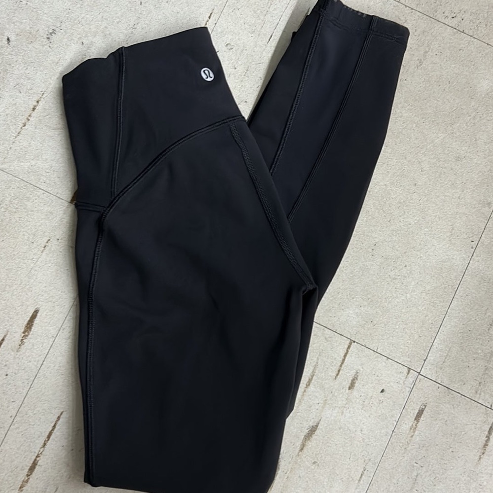 Lululemon leggings size 4
